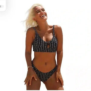 Women's CUPSHE Dream Space Lace-Up White and Black Pattern Bikini Size Small